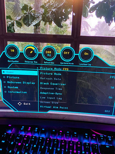 Samsung 27" 240Hz monitor (2 foto / 3)