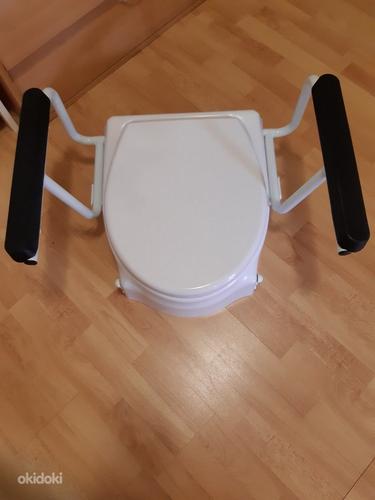 Кресло-туалет, стульчак для инвалидов пожилых людей (фото #1)