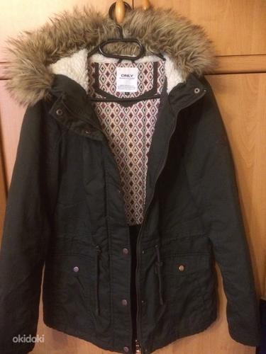 Женская зимняя куртка M/L (фото #1)