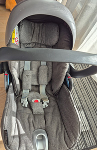Cybex turvahäll koos isofix alusega (4 foto / 4)