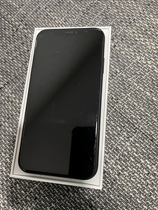 iPhone XR 128GB (4 foto / 5)