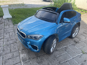 BMW X6M (2 фото из 8)