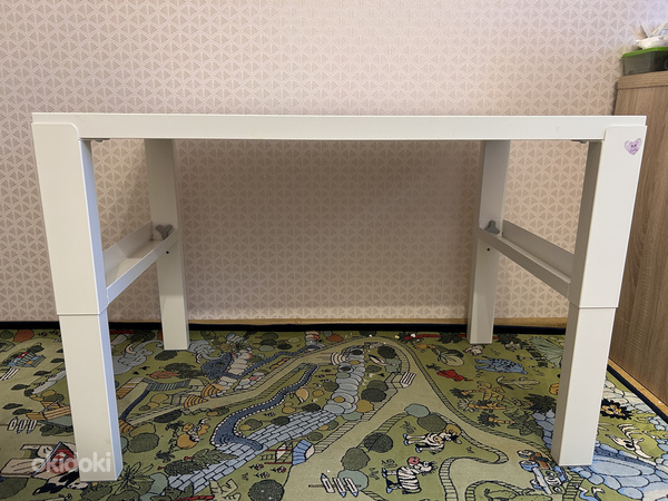 Стол IKEA