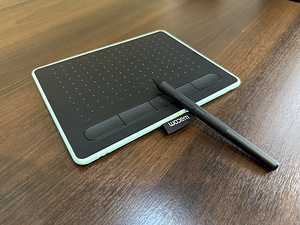 UUEVÄÄRNE Wacom Intuos S Bluetooth, roheline Graafikalaud (8 foto / 10)