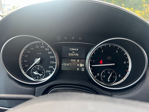 Mercedes-Benz GL 350 GL 350 BlueTEC (12 foto / 12)
