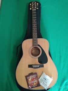 Акустическая гитара yamaha f-380 Чехол Струны