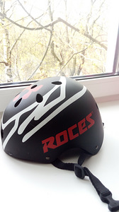 Детский шлем Roces Roach Aggressive Helmet