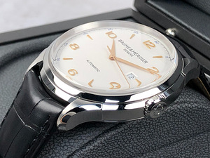Baume & Mercier Clifton Round Automatic XL White Dial (3 foto / 9)