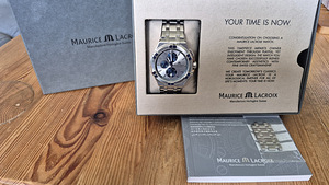 Maurice Lacroix Aikon Chronograph 44 мм (9 фото из 9)