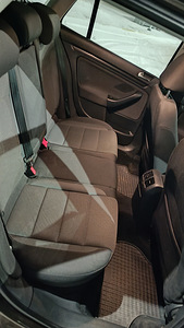 Volkswagen golf 77kw TDI (11 foto / 15)