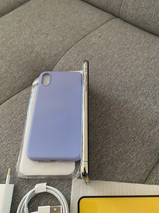 iPhone X 64GB Silver Heas Seisukorras, Aku 99% (5 foto / 6)