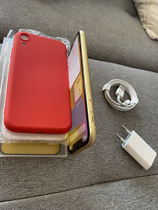 iPhone XR 64GB Heas Seisukorras (6 foto / 7)
