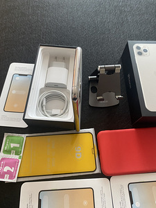 iPhone 11 Pro Max 64GB Heas Seisukorras (4 foto / 7)