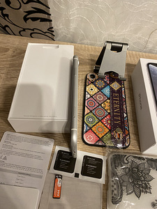 iPhone XR 64GB Heas Seisukorras (3 foto / 7)