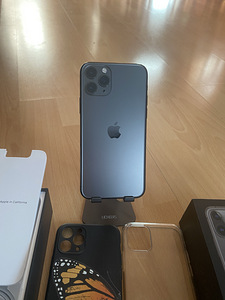 iPhone 11 Pro 64GB Heas Seisukorras (2 foto / 8)