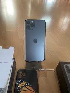 iPhone 11 Pro 64GB Heas Seisukorras (5 foto / 8)