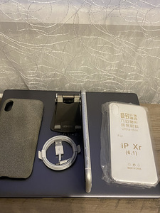 Аккумулятор iPhone XR 64 ГБ 100% (5 фото из 7)