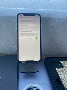 iPhone 11 64GB Heas Seisukorras, Uus Aku (7 foto / 7)