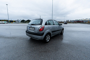 Kia RIo 1.4 71kW (6 foto / 9)
