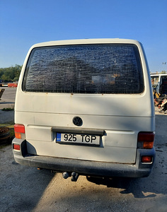Volkswagen Transporter pikk T4 2.5 75kw (2 foto / 14)