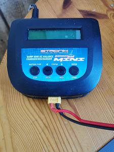 ETRONIX Laadija AC 6A 60W BALANCE (1 foto / 1)