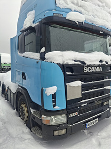 Scania 124 varuosadeks (1 foto / 2)