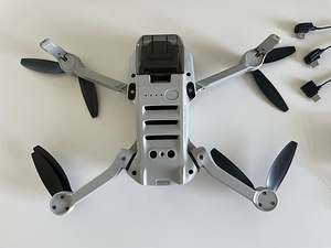 Дрон DJI Mavic Mini Fly More Combo (4 фото из 4)