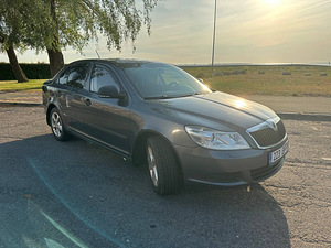 Skoda Octavia 1.2TSI 2011 (7 foto / 13)