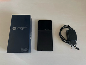 Motorola Edge 20 8GB+128GB (2 foto / 4)