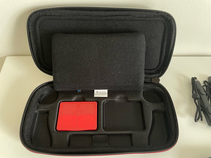 Nintendo Switch + 2 игры + чехол Марио (4 фото из 6)