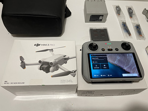 NEW AND SEALED! DJI Mini 3 Pro Fly More + DJI RC (2 foto / 6)