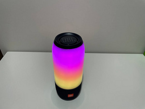 JBL Pulse 3 + новый аккумулятор (2 фото из 4)