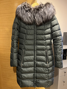 Женское зимнее пальто с капюшоном
