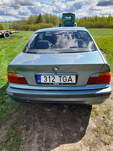 BMW е36 купе кузов. (4 фото из 5)