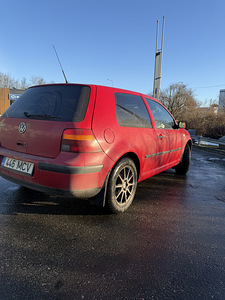 Volkswagen Golf 1.4 55Kw 2001 (6 foto / 7)
