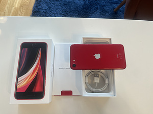 iPhone SE 64 ГБ (2 фото из 4)