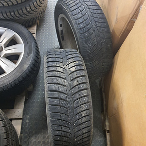 Audi veljed + talverehvid 225/55R17 (3 foto / 9)