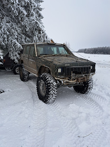 Jeep cherokee xj (2 фото из 14)