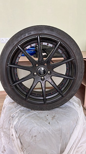 Диски R18 Audi + резина (лето) (1 фото из 2)