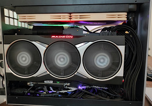AMD Radeon RX 6900 XT graafikakaart (1 foto / 2)