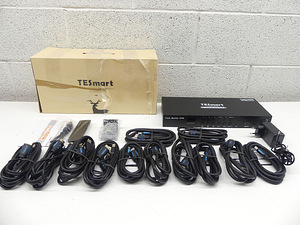 TESmart Triple Monitor KVM Switch (2 foto / 5)