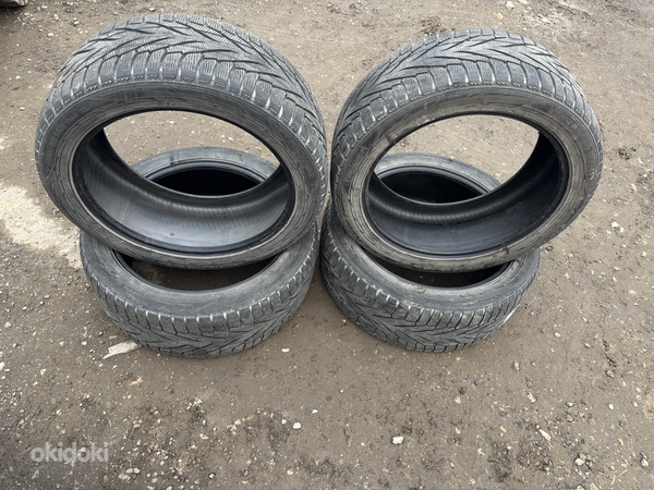Nokian Hakkapeliitta SUV 265/45 R21