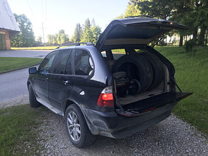 BMW X5 (6 foto / 9)