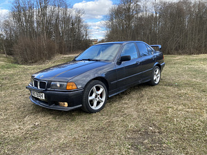 BMW e36 (2 фото из 7)