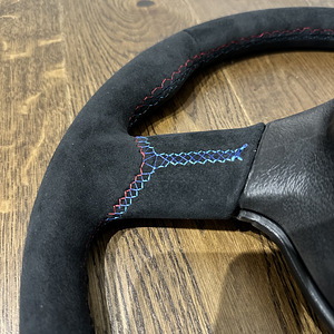 BMW Alcantara M-Tech 2 rool E30, E32 ja E34-le (7 foto / 9)