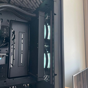 Игровой компьютер RTX 4070 + i7-13700KF + 32GB DDR5 + 1TB (4 фото из 6)