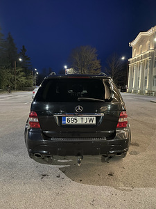 Mercedes-Benz ML 420CDI V8 4,0 AMG (4 foto / 5)