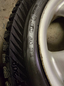 Шины и диски 185/65 R15 (5 фото из 8)