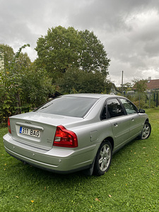 Volvo S80 2.5T AWD (5 foto / 9)