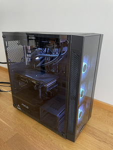 Lauaarvuti Intel i7 8700K + Radeon™ RX 6700 XT (1 foto / 1)